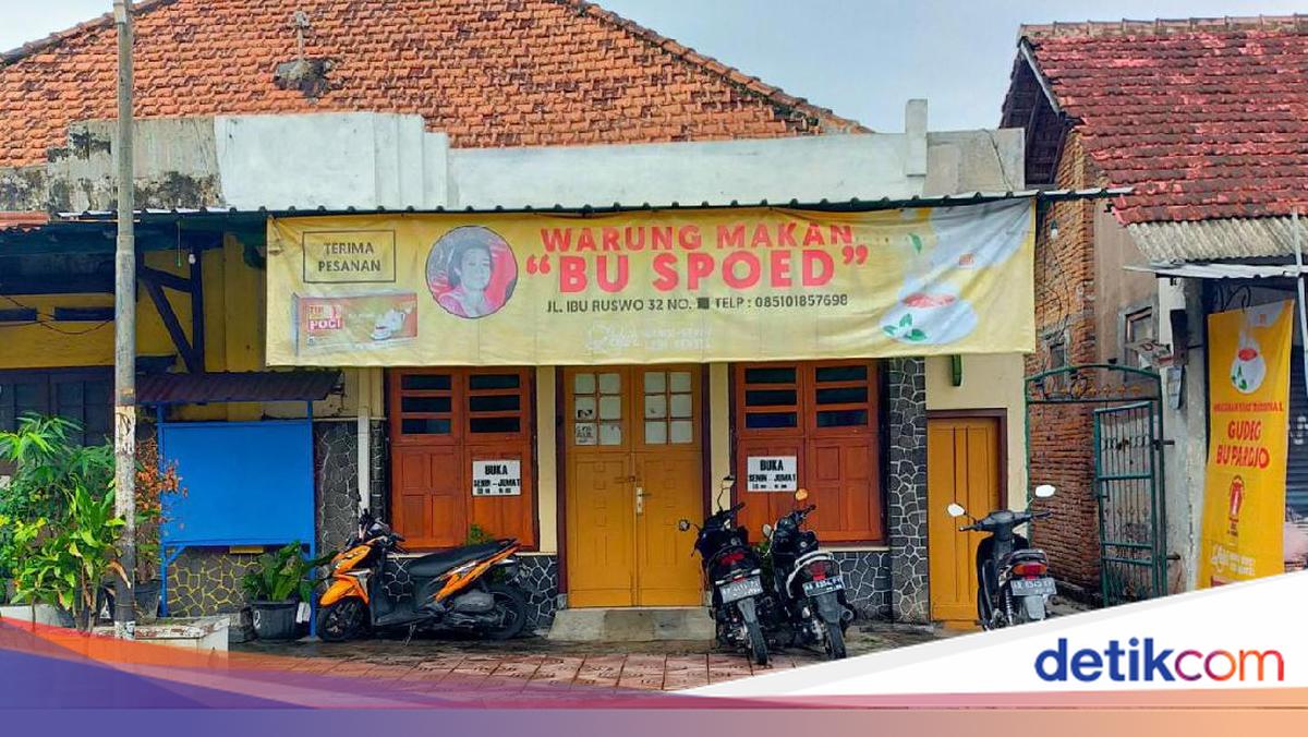 Warung Bu Aach: Santapan Harian yang Menggugah Selera di Tegalkamulyan
