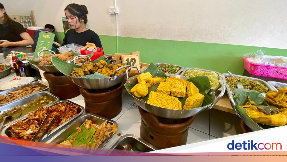 Warung Makan Bu Aach: Rasa Rumahan yang Menghargai Waktu Anda